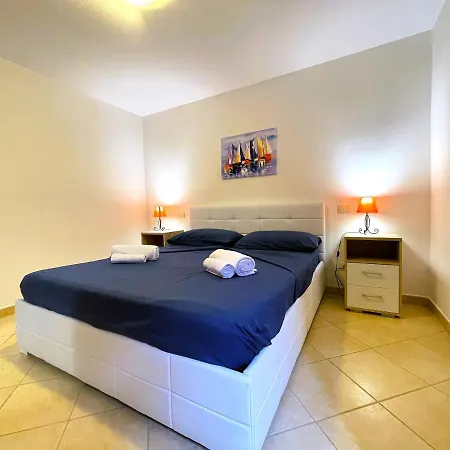 Calasinzias - Lower Level With Garden - 500m From The Beach Apartment