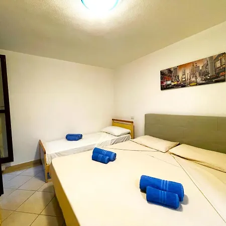 Calasinzias - Lower Level With Garden - 500m From The Beach *